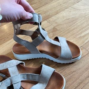 Sundance size 5.5 all leather sandals